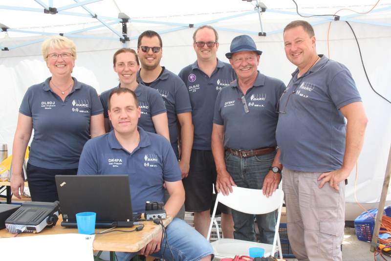 Amateurfunk präsentiert sich auf dem Stadtfest in Pulheim