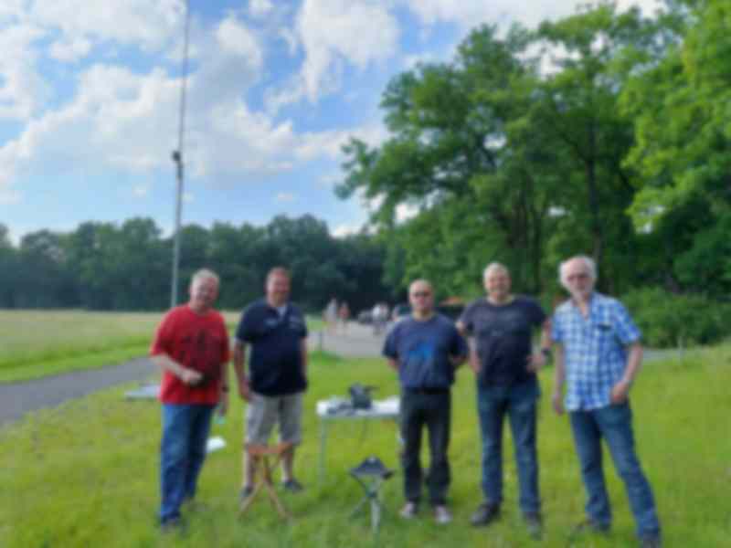 Gelungenes Field-Day-Wochenende der Pulheimer Funkamateure auf der Erpeler Ley